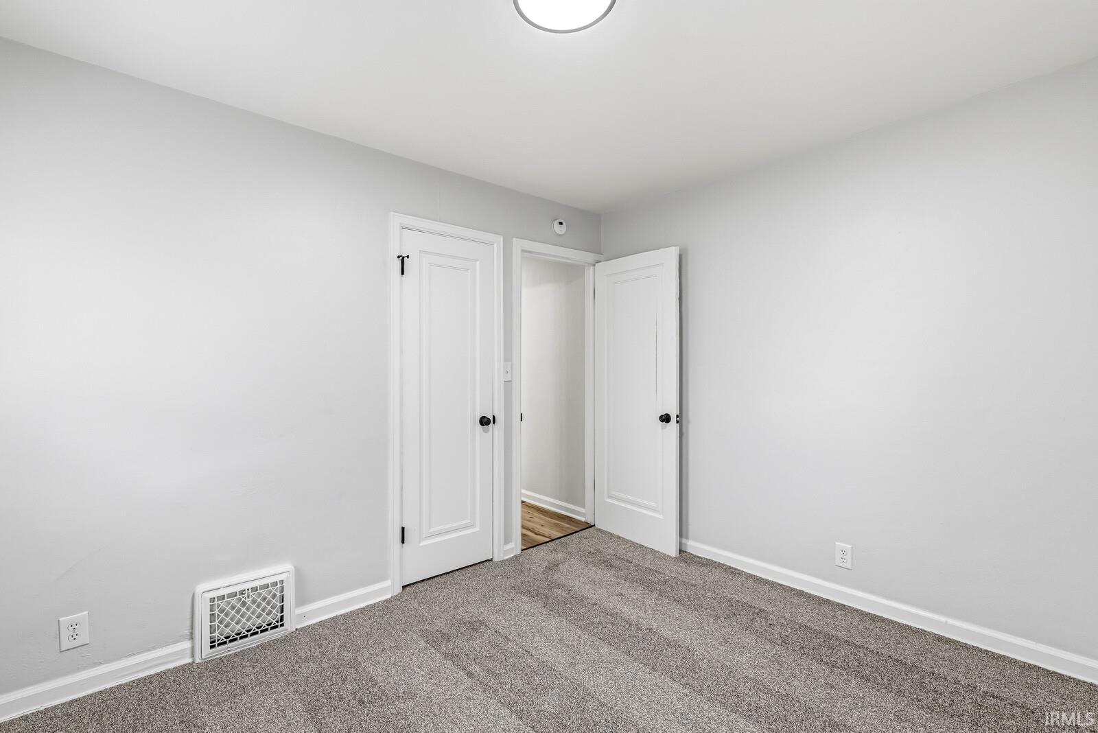 2022 Hollywood Place