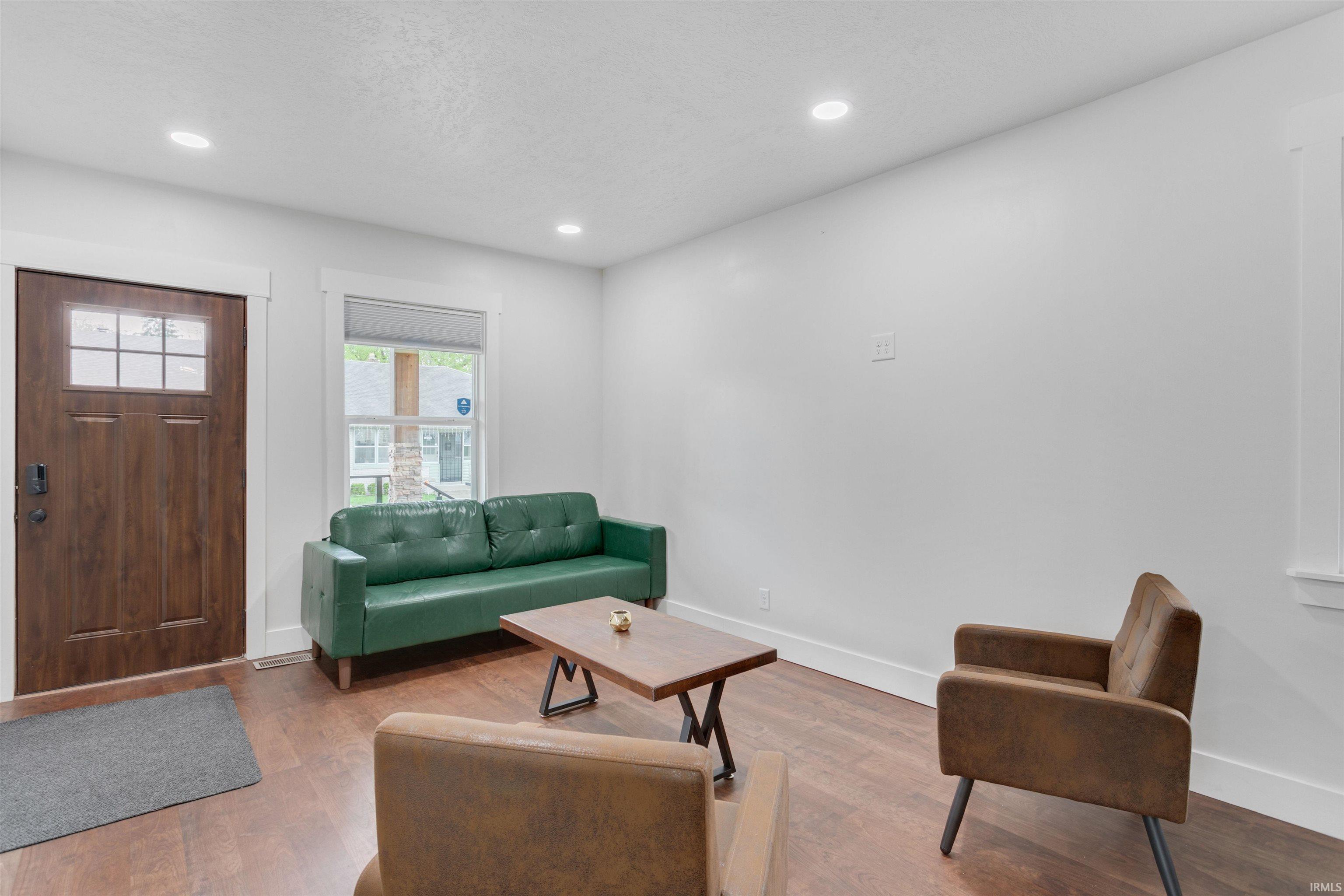 1229 Miner Street