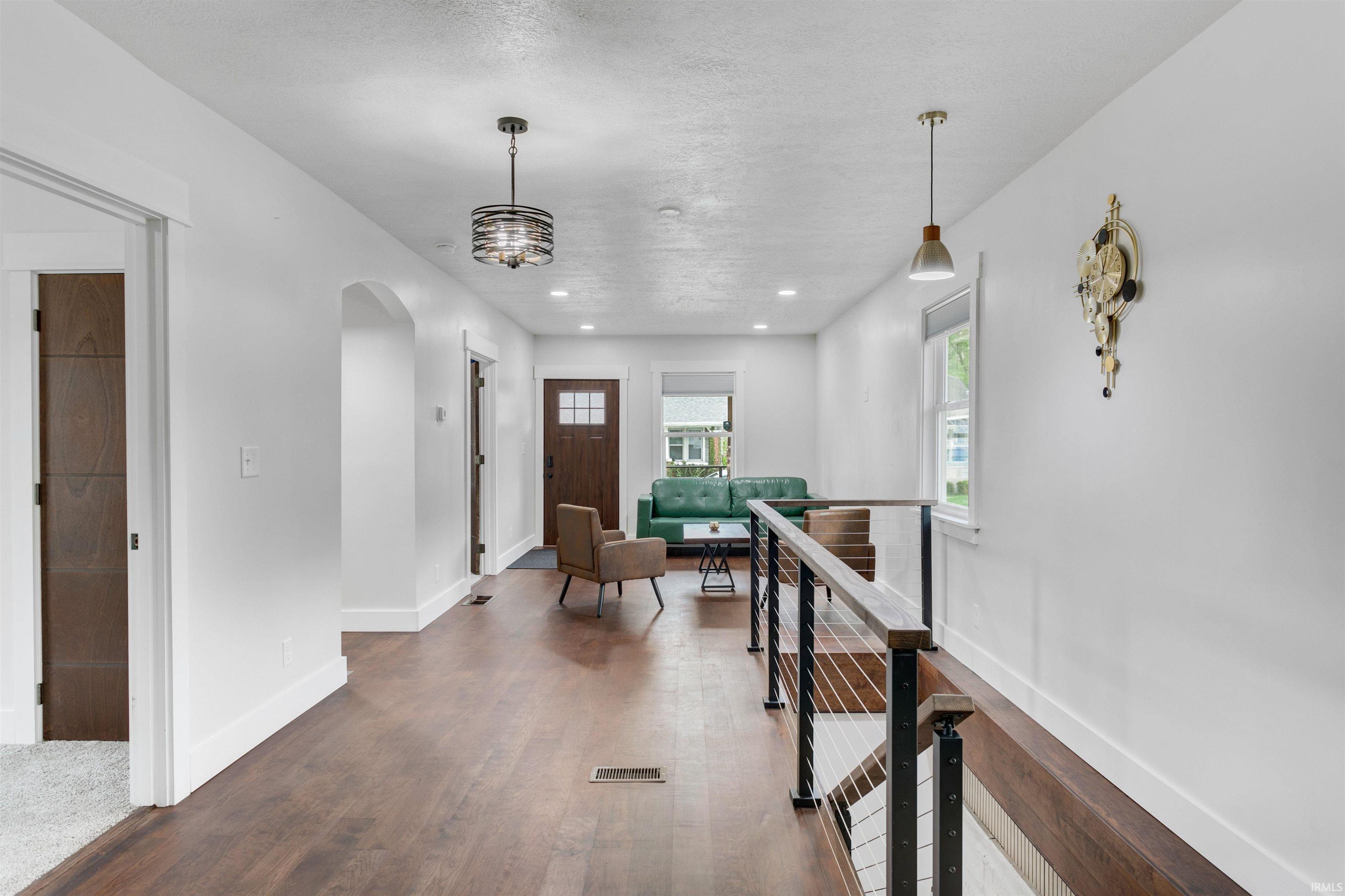 1229 Miner Street