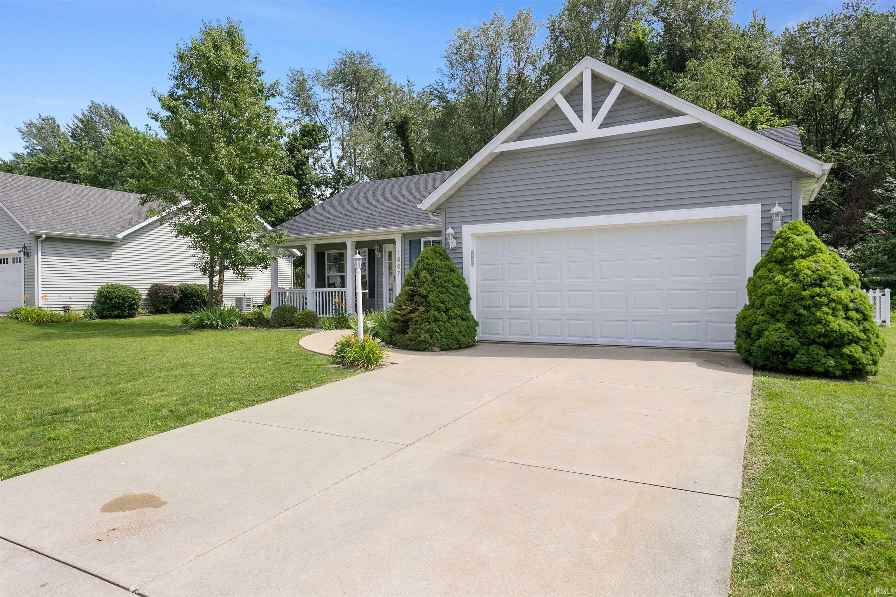 1507 Kingsman Way
