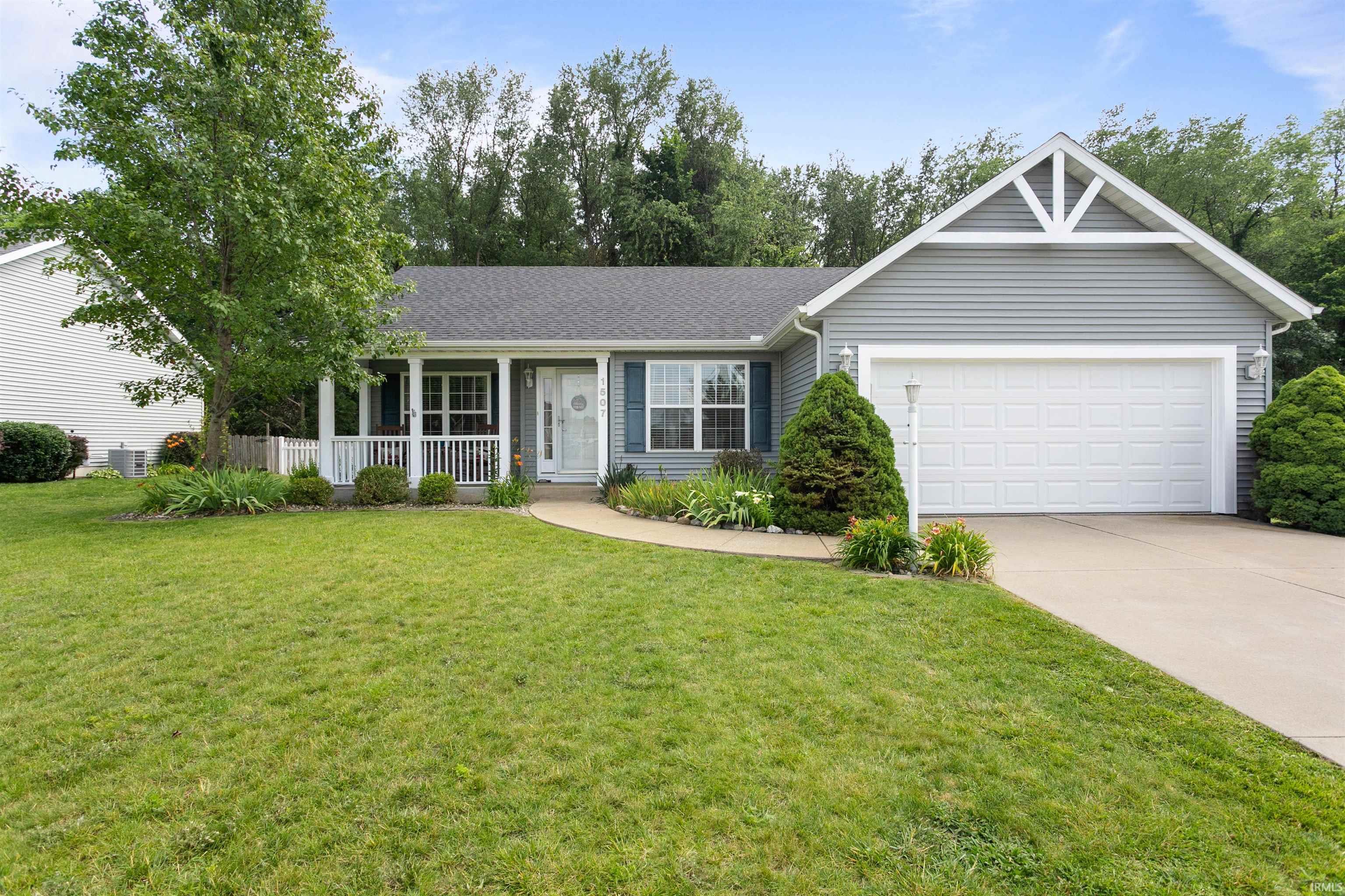 1507 Kingsman Way