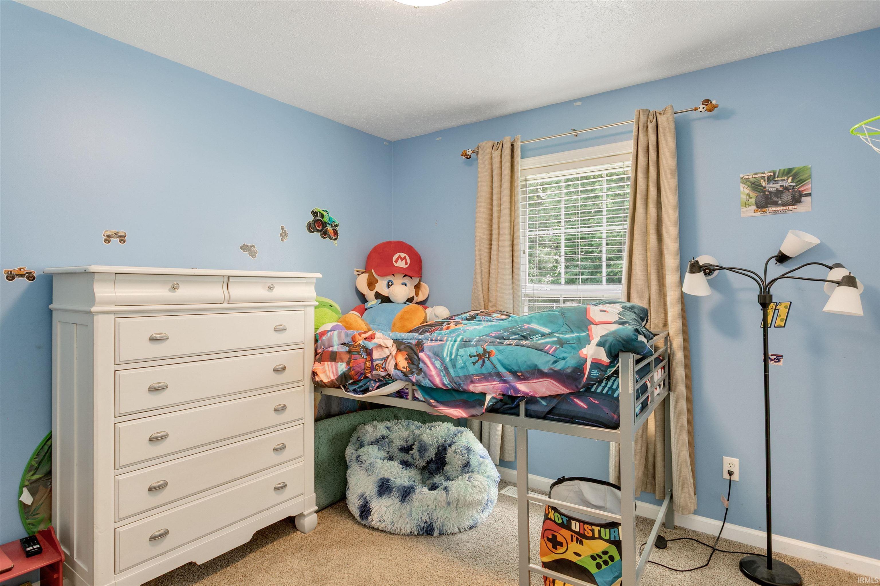 1507 Kingsman Way