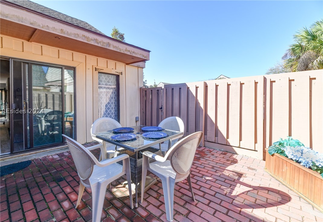 45 Queens Folly Road Unit: 751