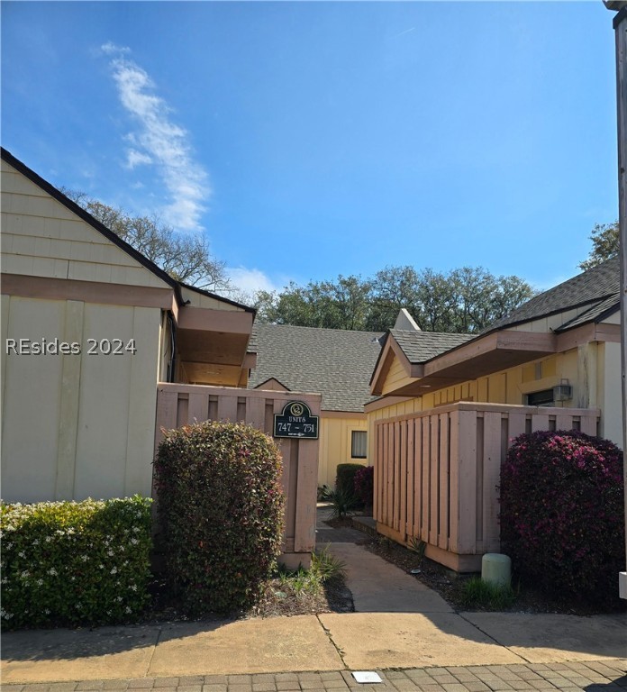 45 Queens Folly Road Unit: 751