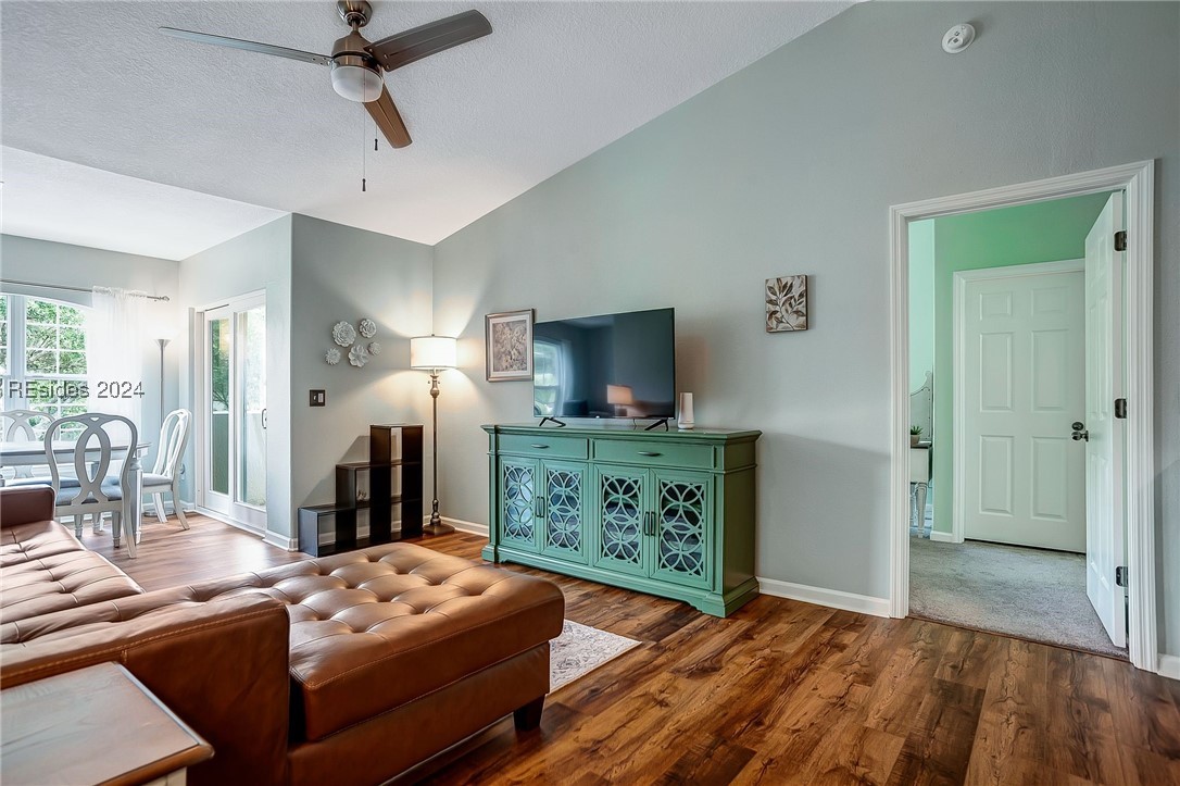 897 Fording Island Road Unit: 907