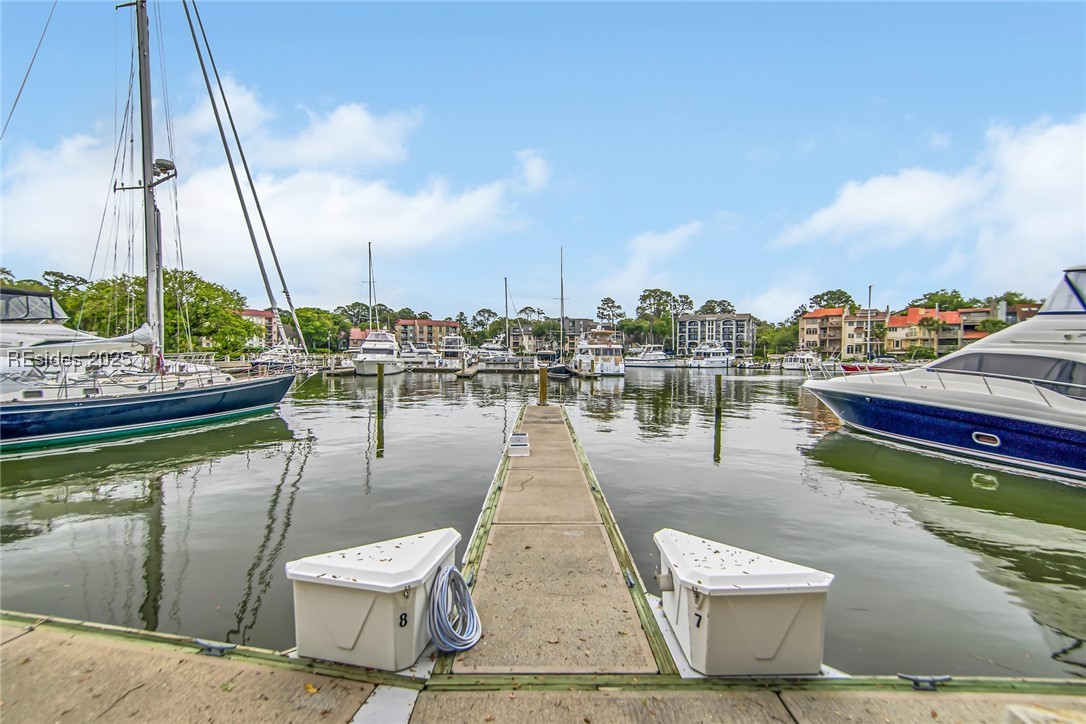 3 Lake Forest Drive Unit: 3373