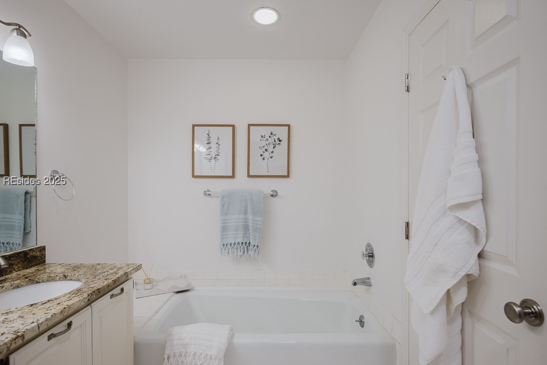 3 Lake Forest Drive Unit: 3373
