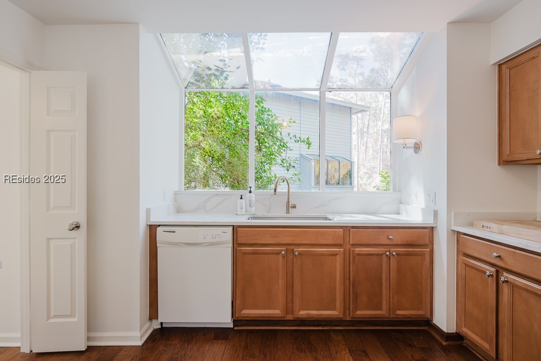 3 Lake Forest Drive Unit: 3373