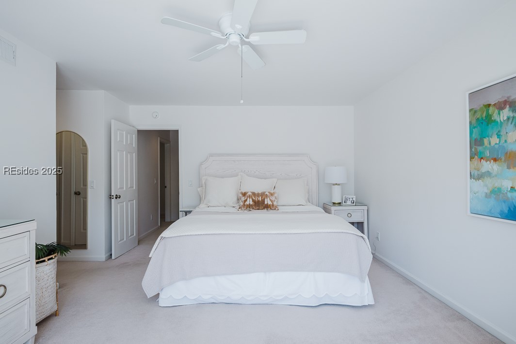 3 Lake Forest Drive Unit: 3373