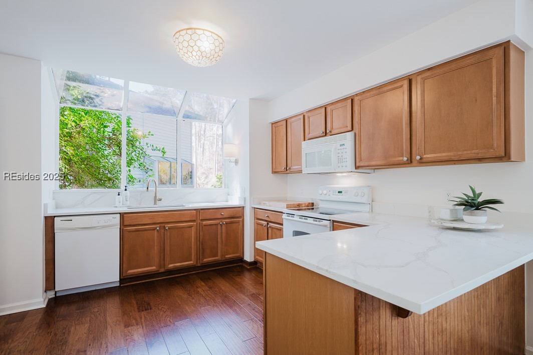 3 Lake Forest Drive Unit: 3373