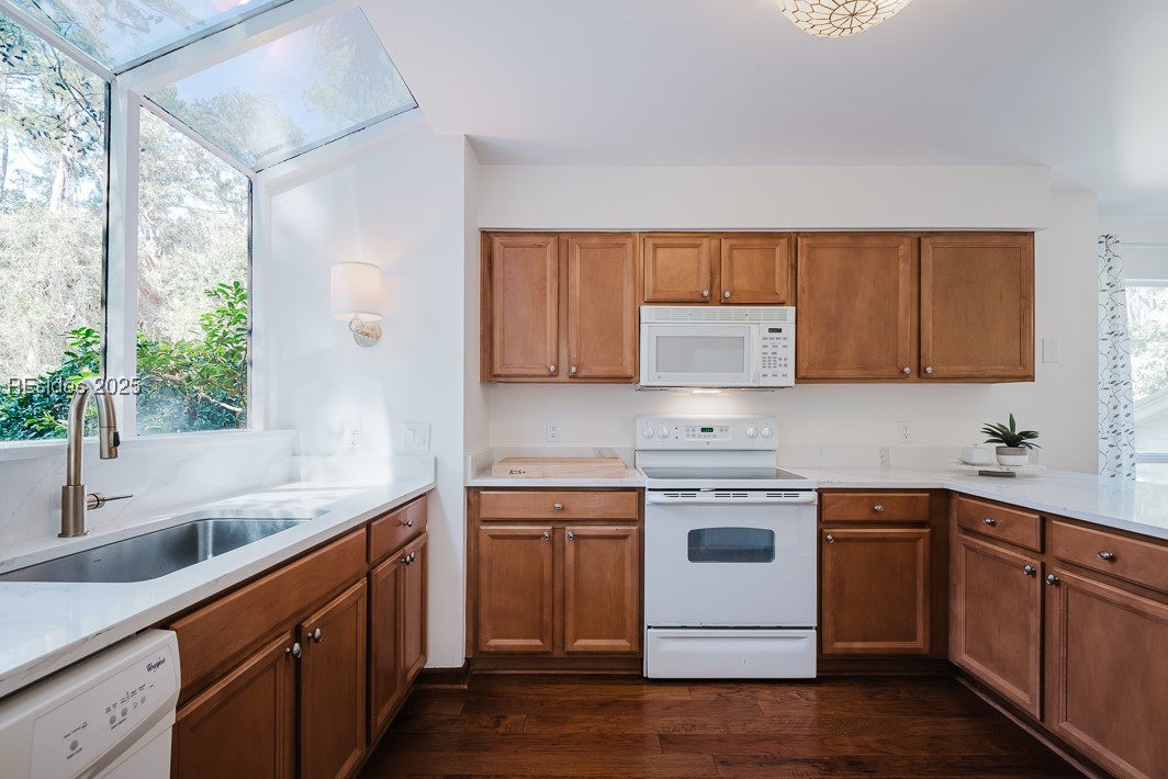 3 Lake Forest Drive Unit: 3373