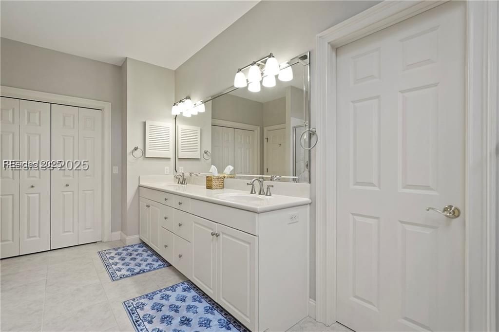 18 Palm View Drive