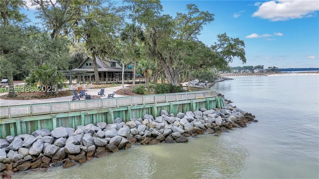 18 Palm View Drive