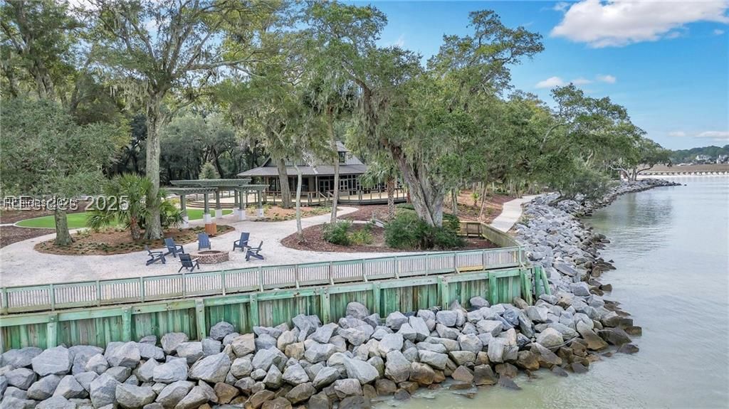 18 Palm View Drive