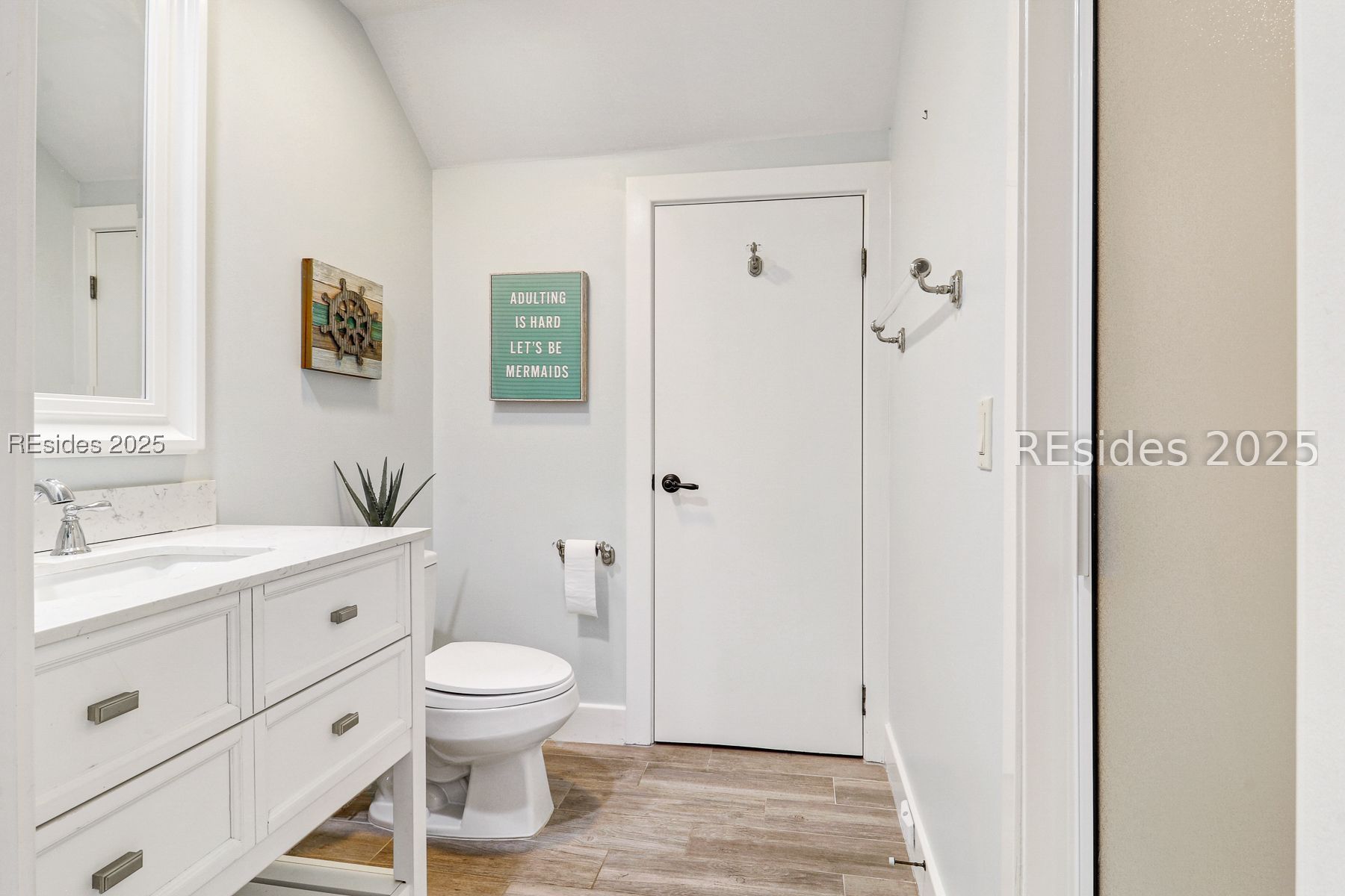 33 N Port Royal Drive