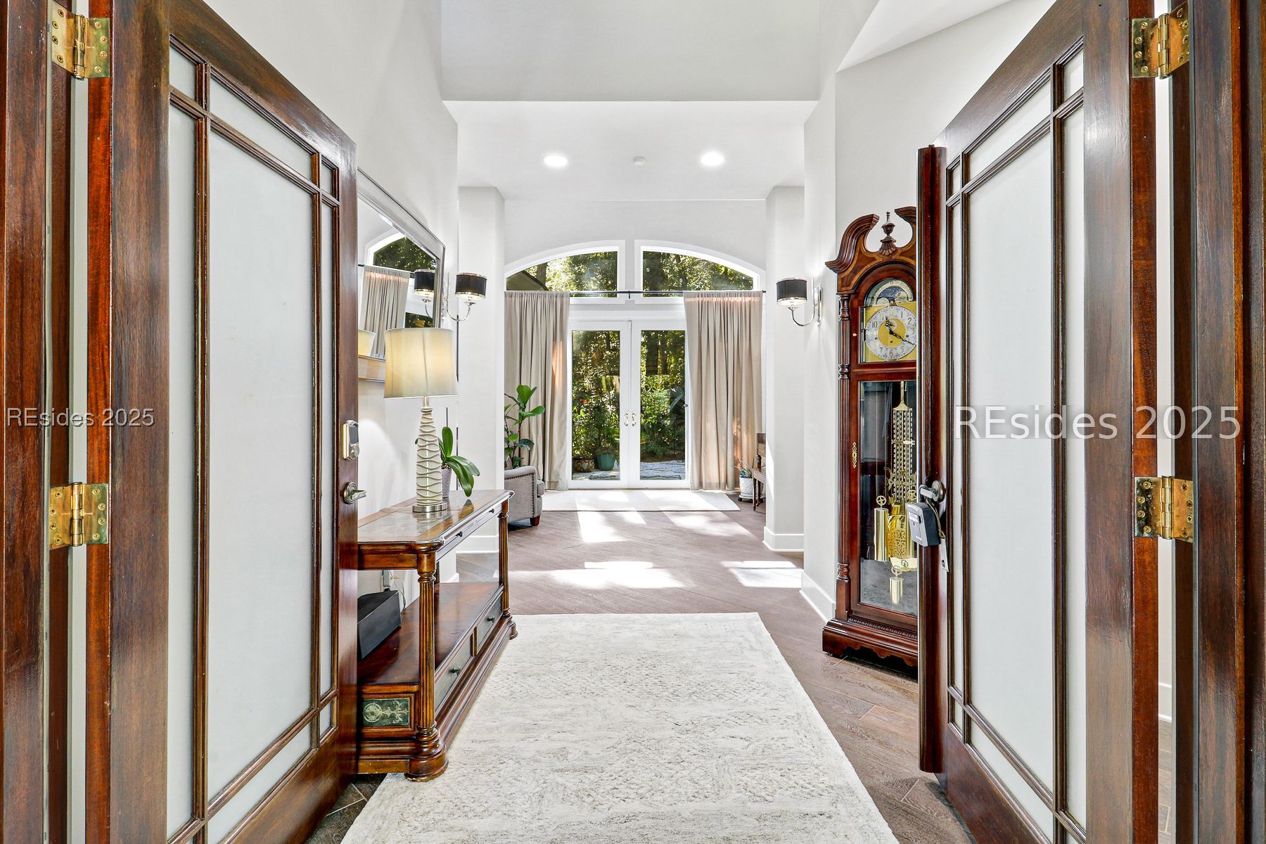 33 N Port Royal Drive