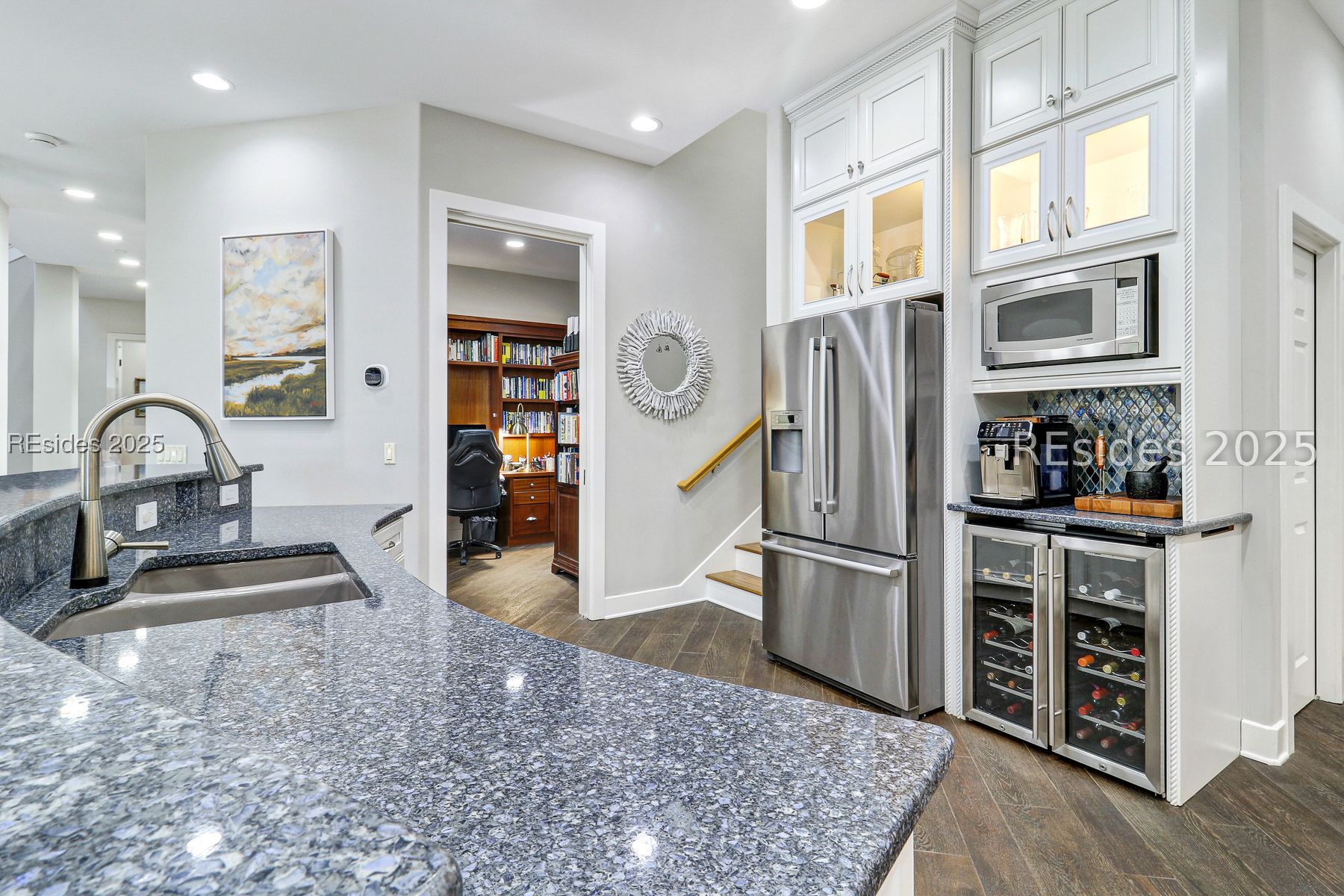 33 N Port Royal Drive