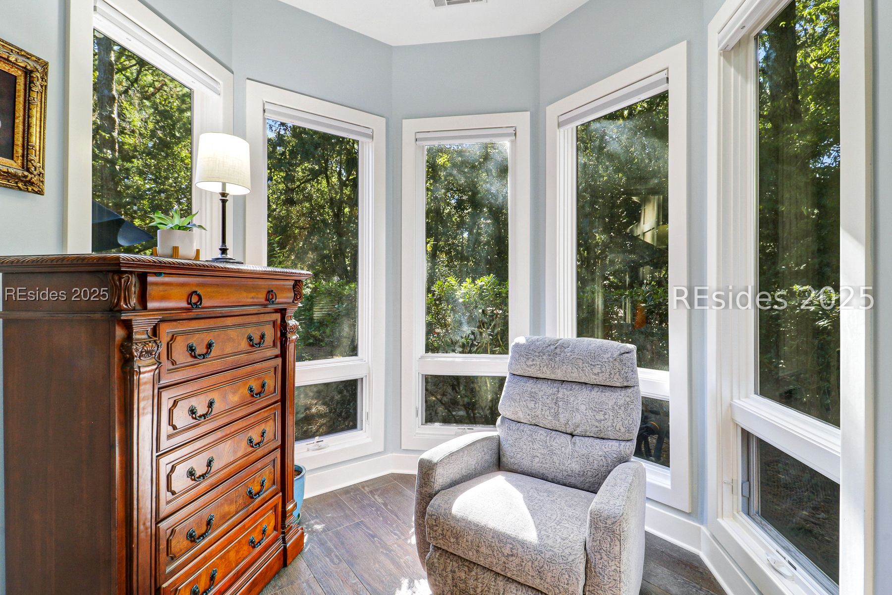 33 N Port Royal Drive