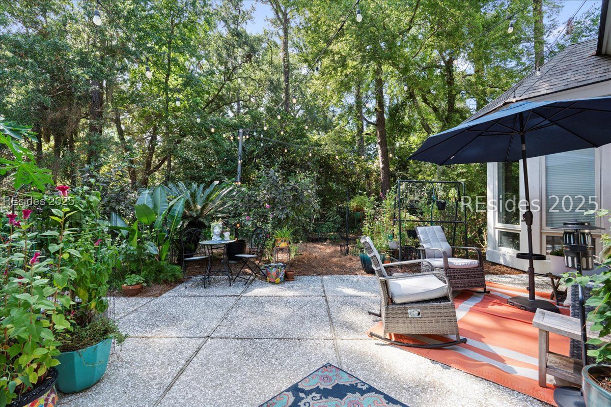 33 N Port Royal Drive