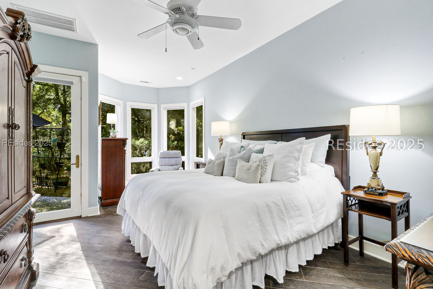 33 N Port Royal Drive