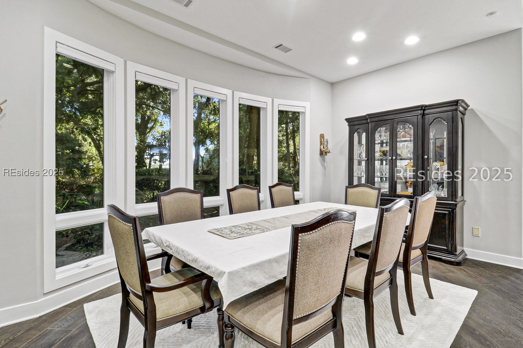 33 N Port Royal Drive