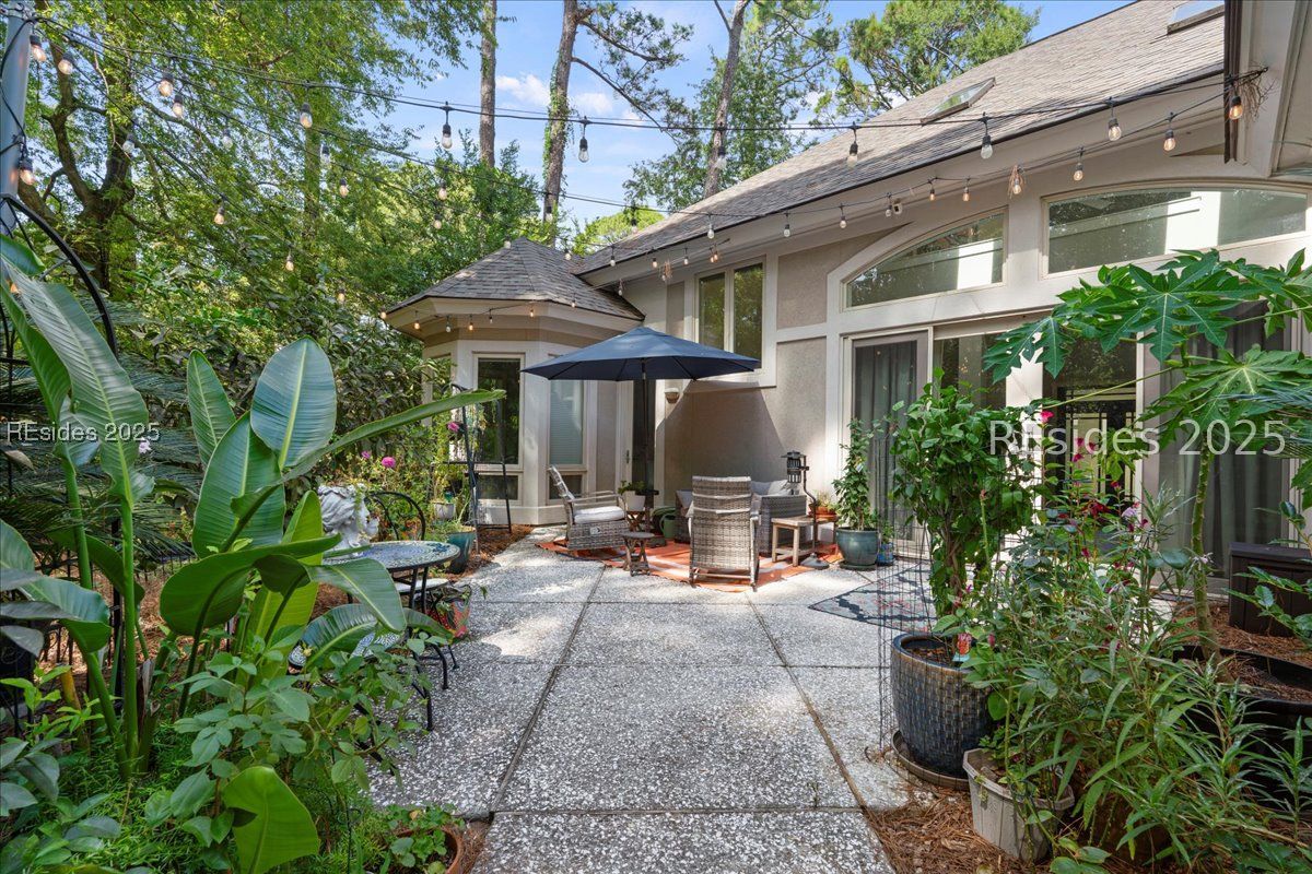 33 N Port Royal Drive