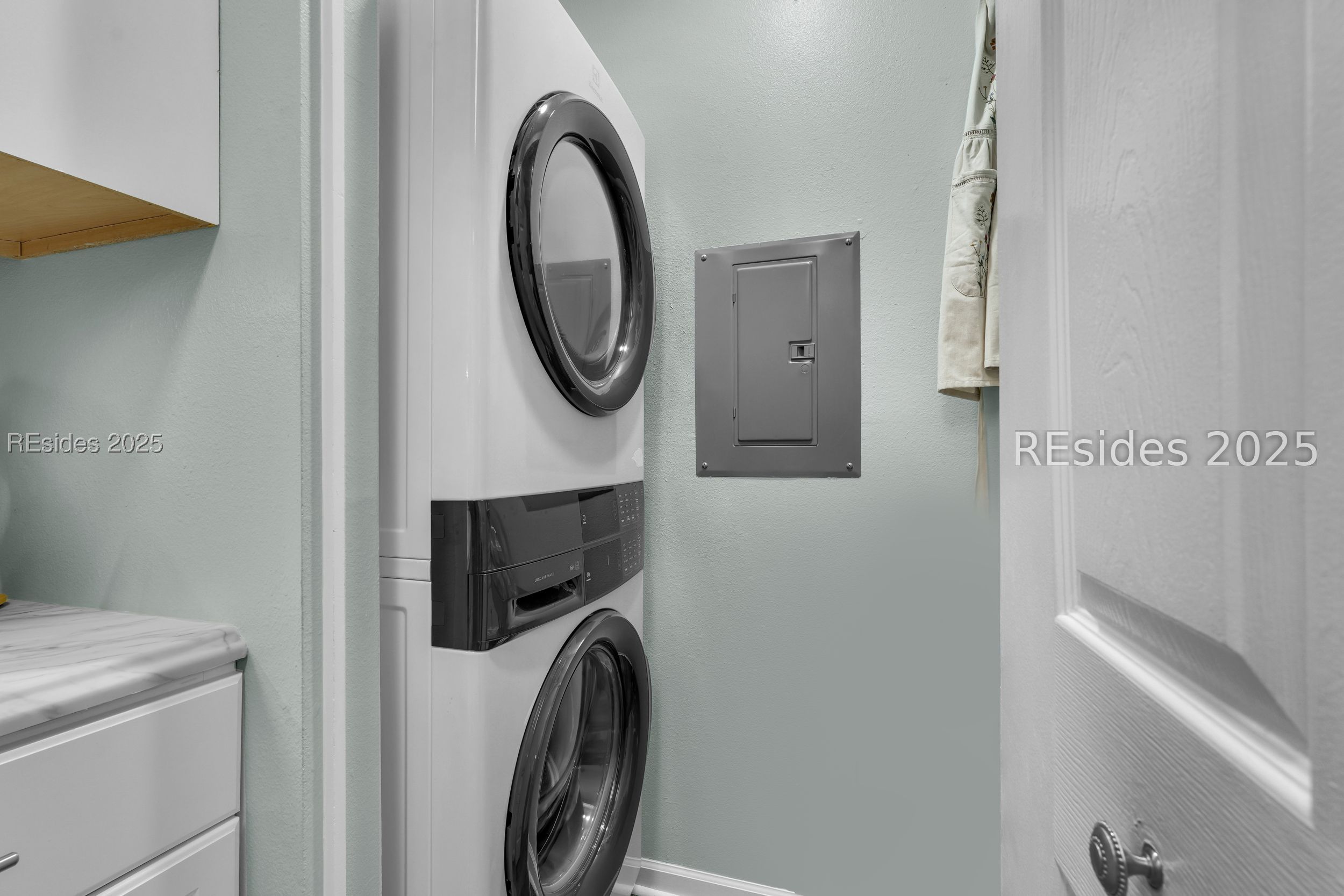 897 Fording Island Road Unit: 907