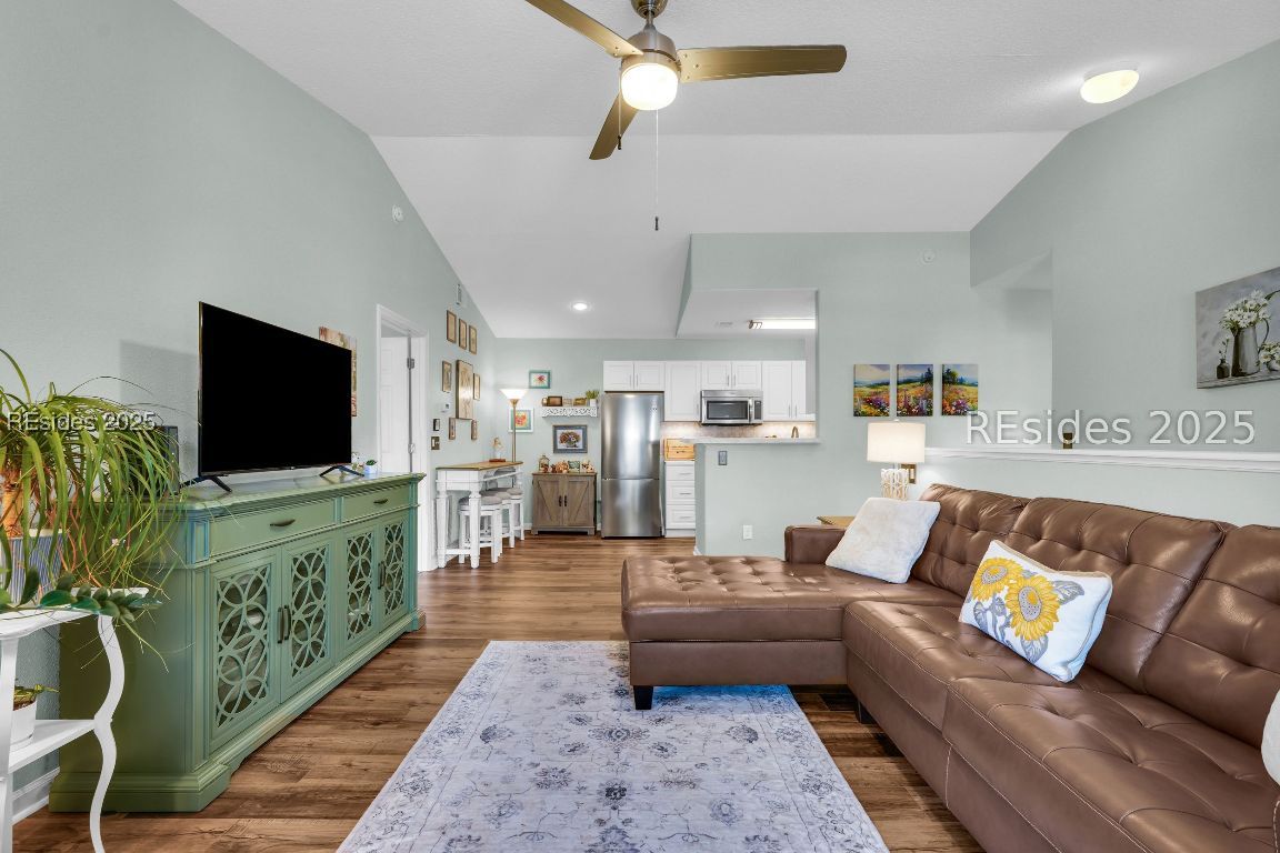 897 Fording Island Road Unit: 907