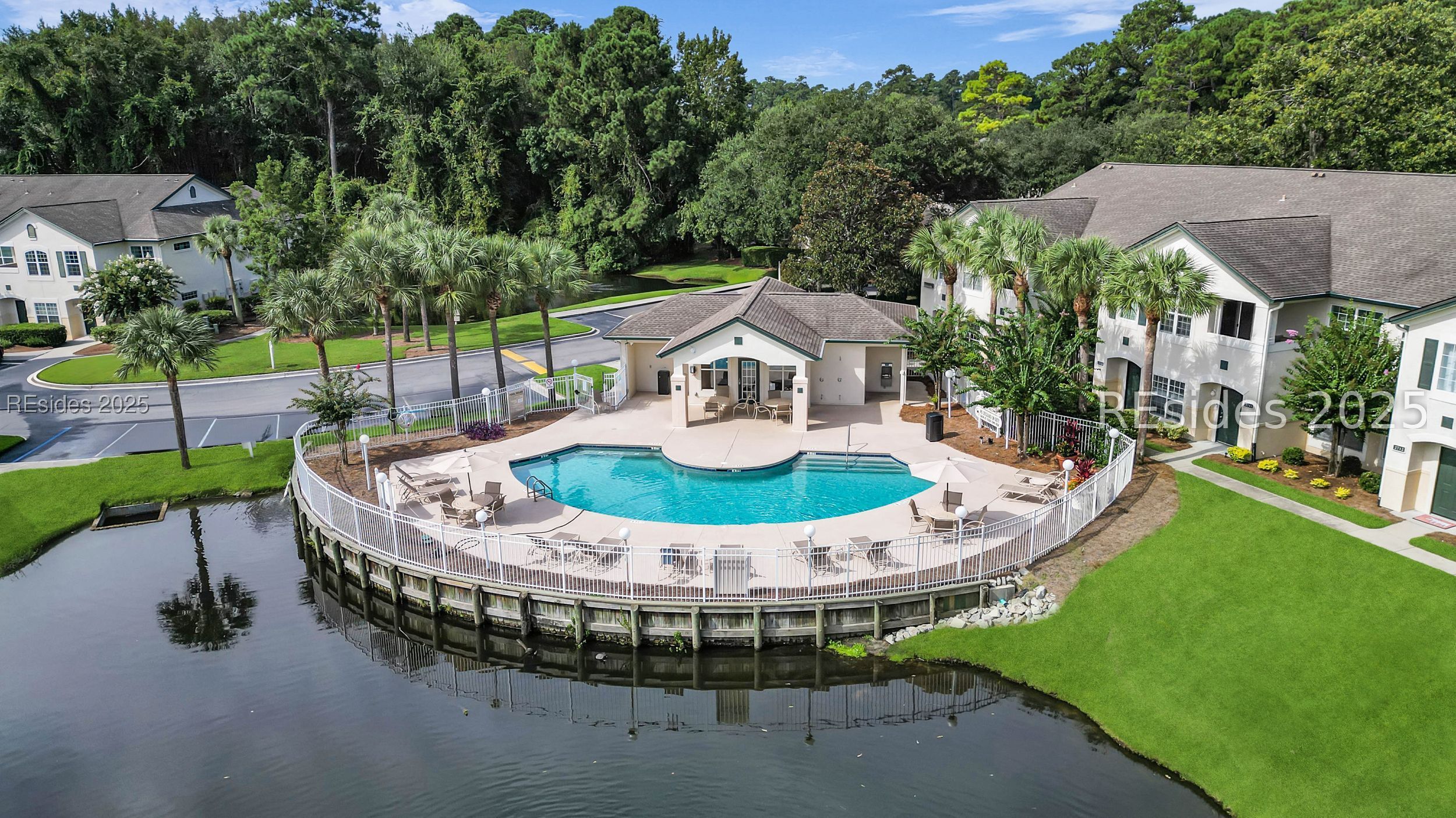 897 Fording Island Road Unit: 907