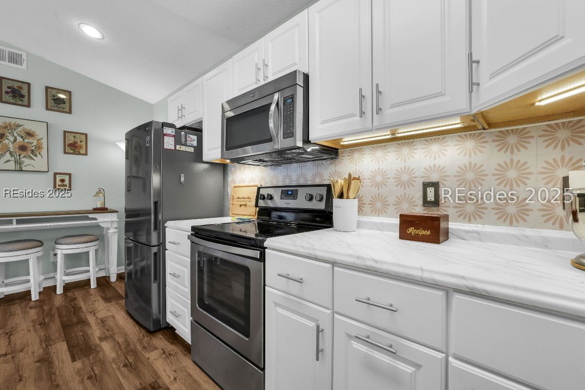 897 Fording Island Road Unit: 907