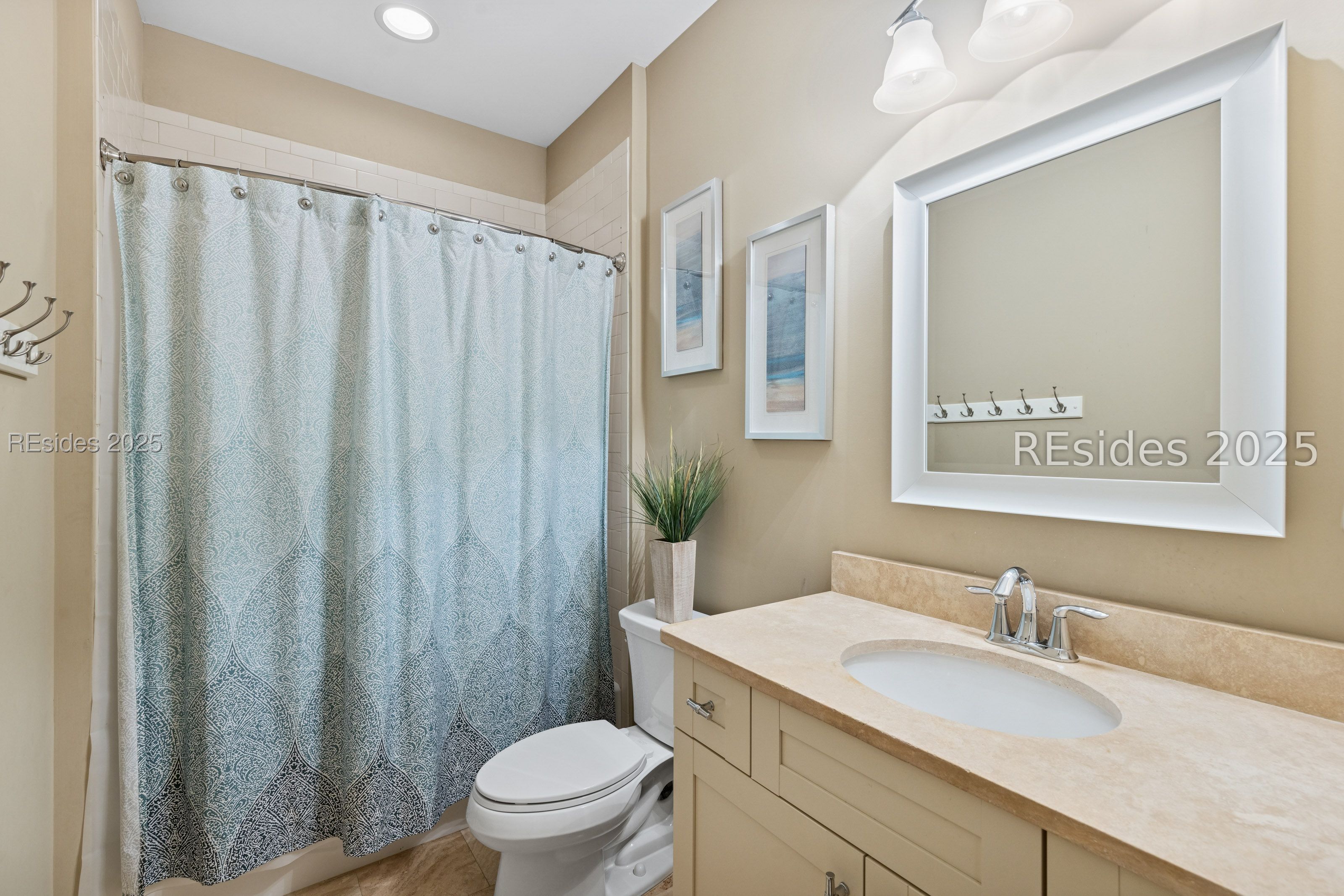 13 Hummock Place