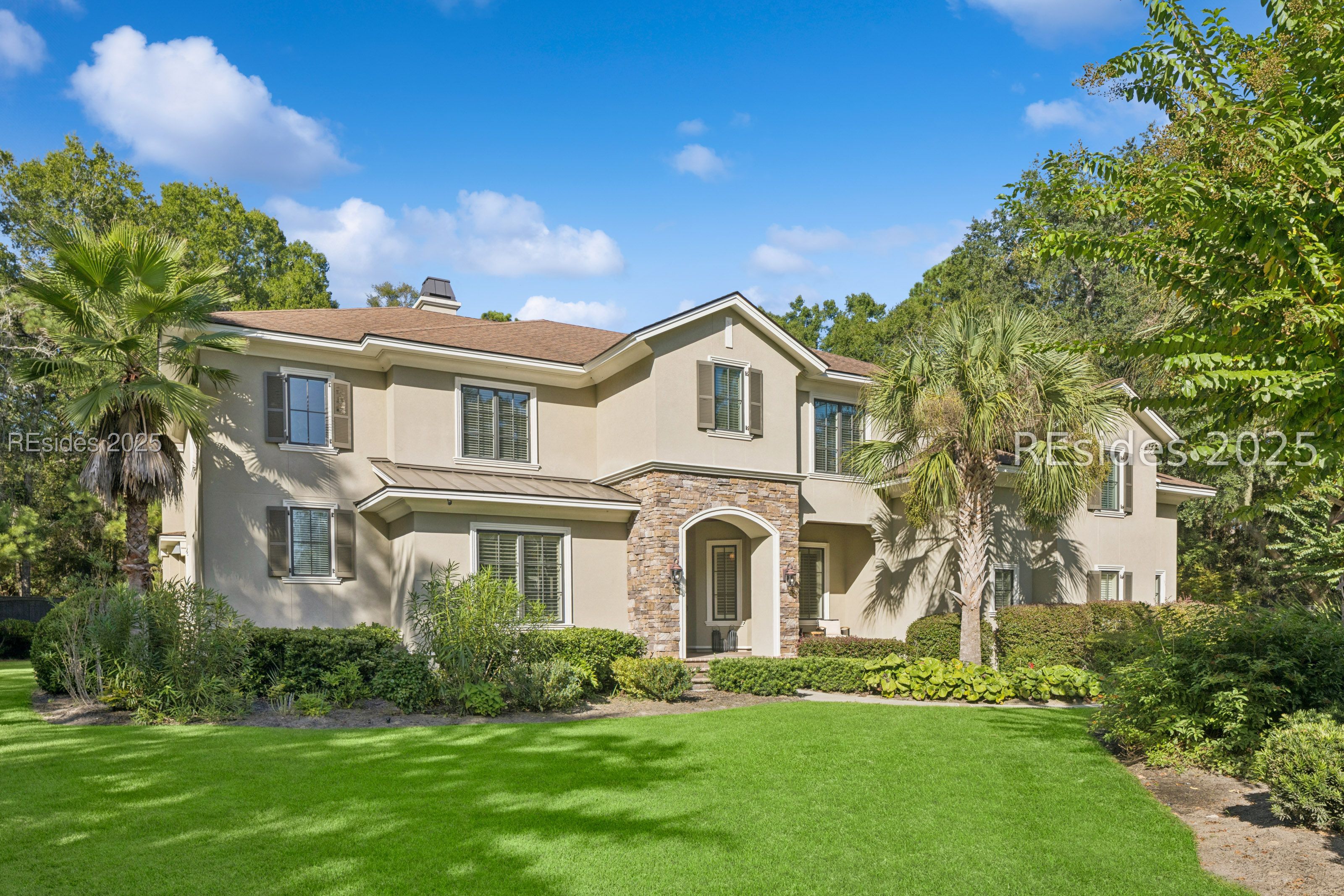 13 Hummock Place