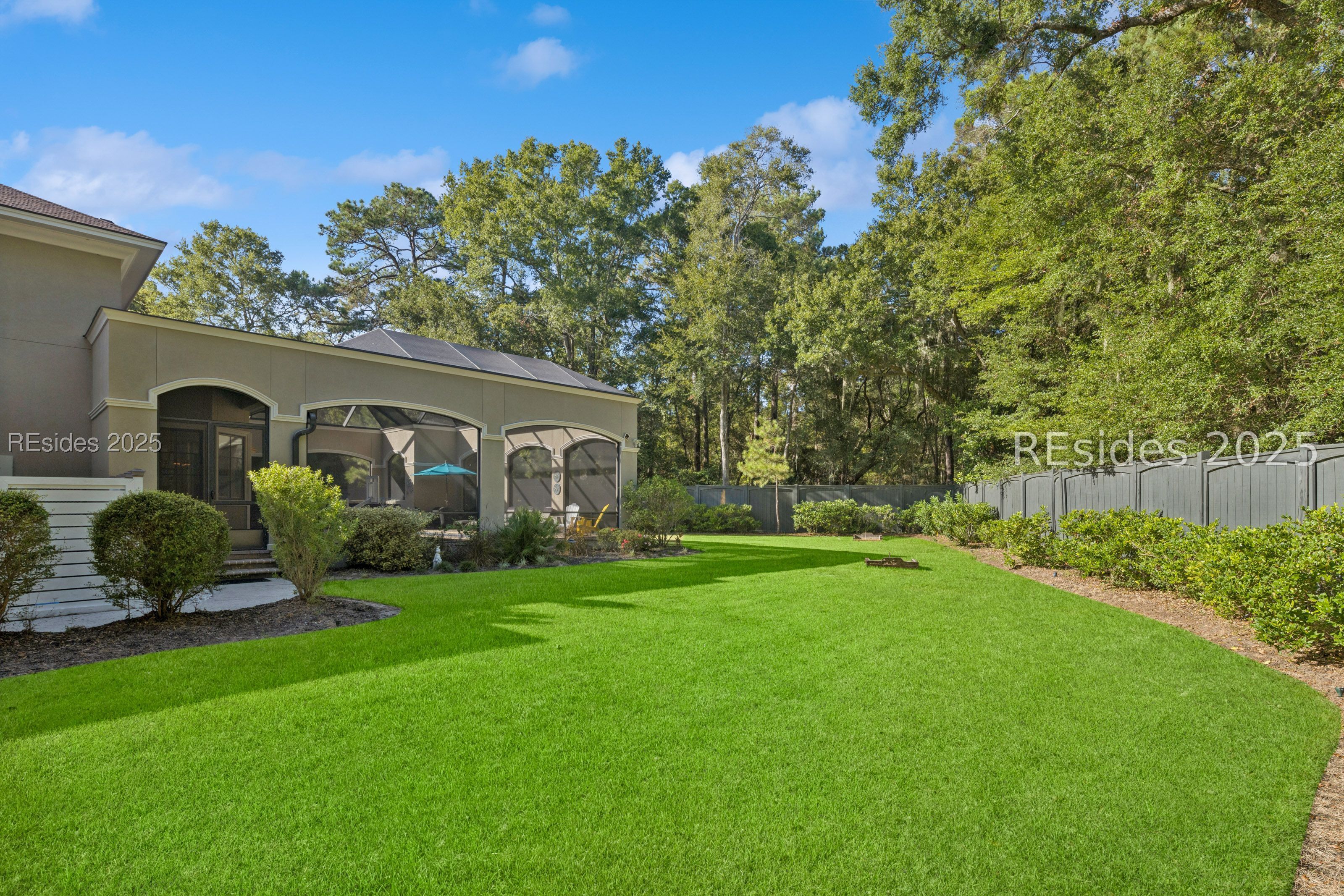 13 Hummock Place