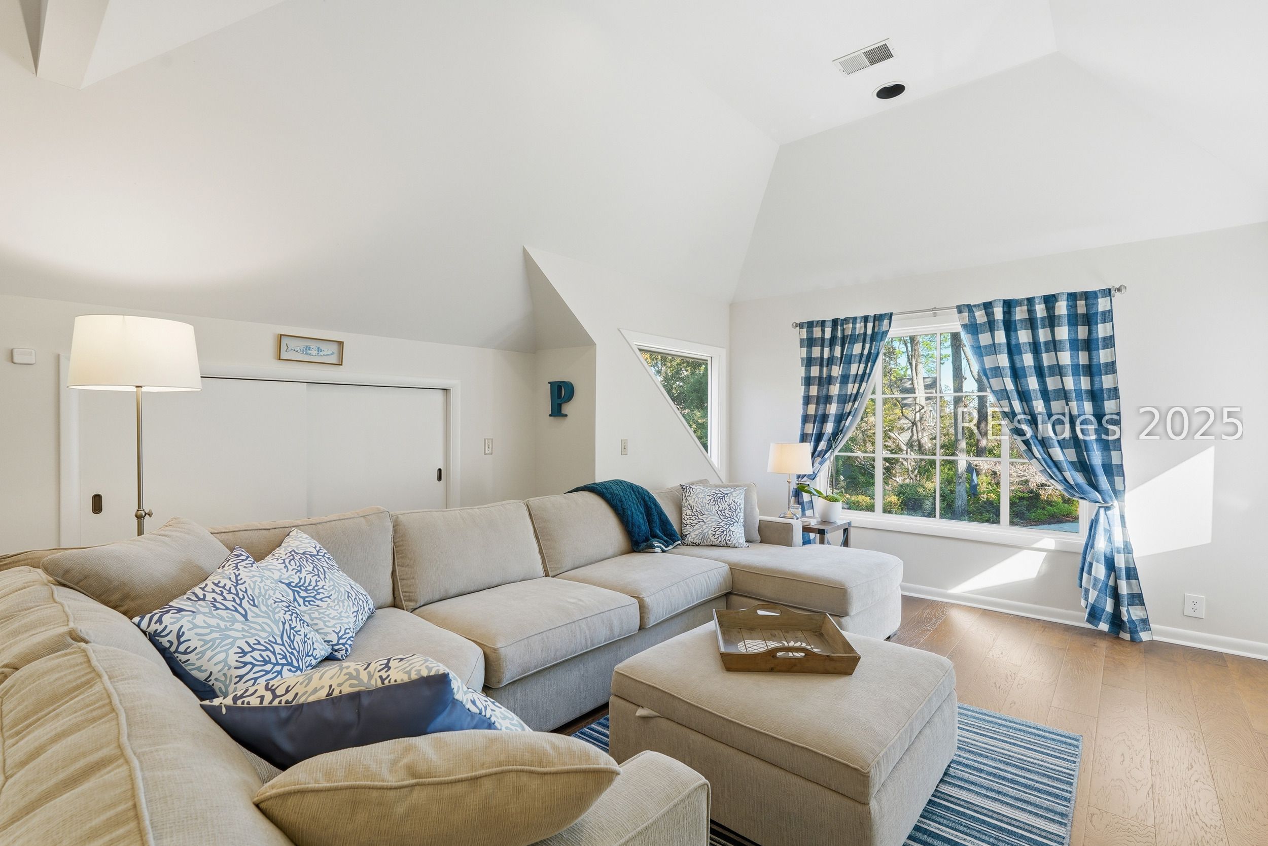 20 China Cockle Lane