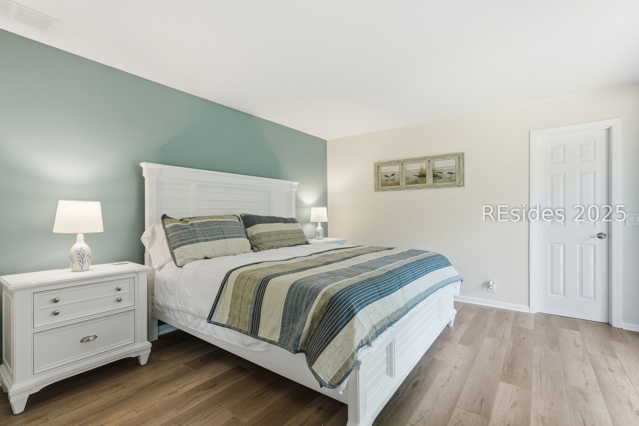 20 China Cockle Lane