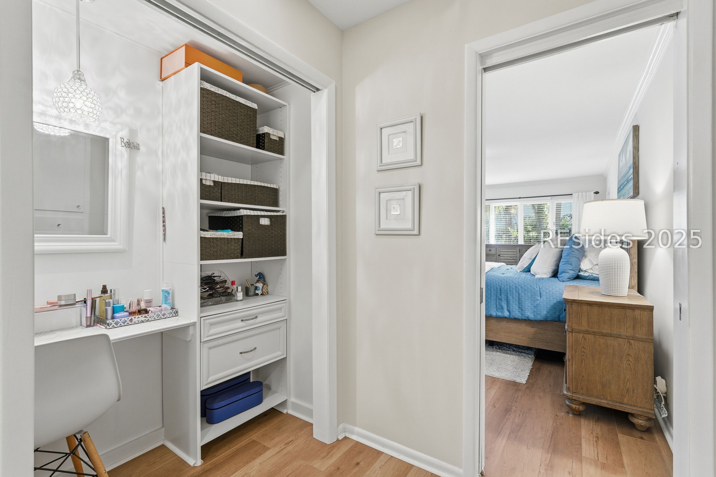 20 China Cockle Lane