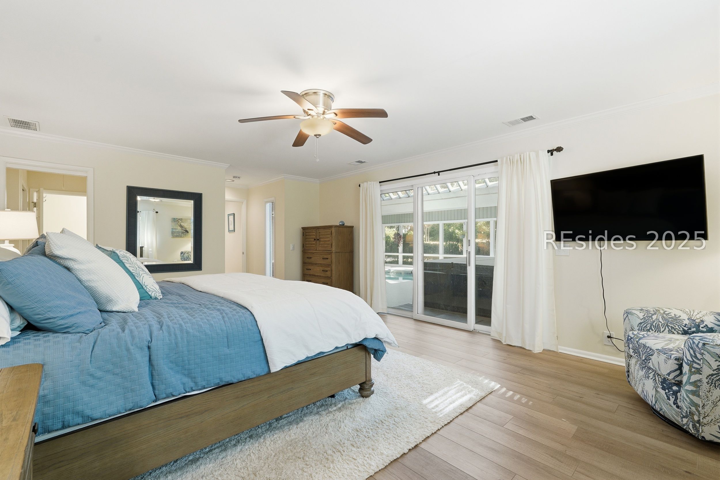 20 China Cockle Lane