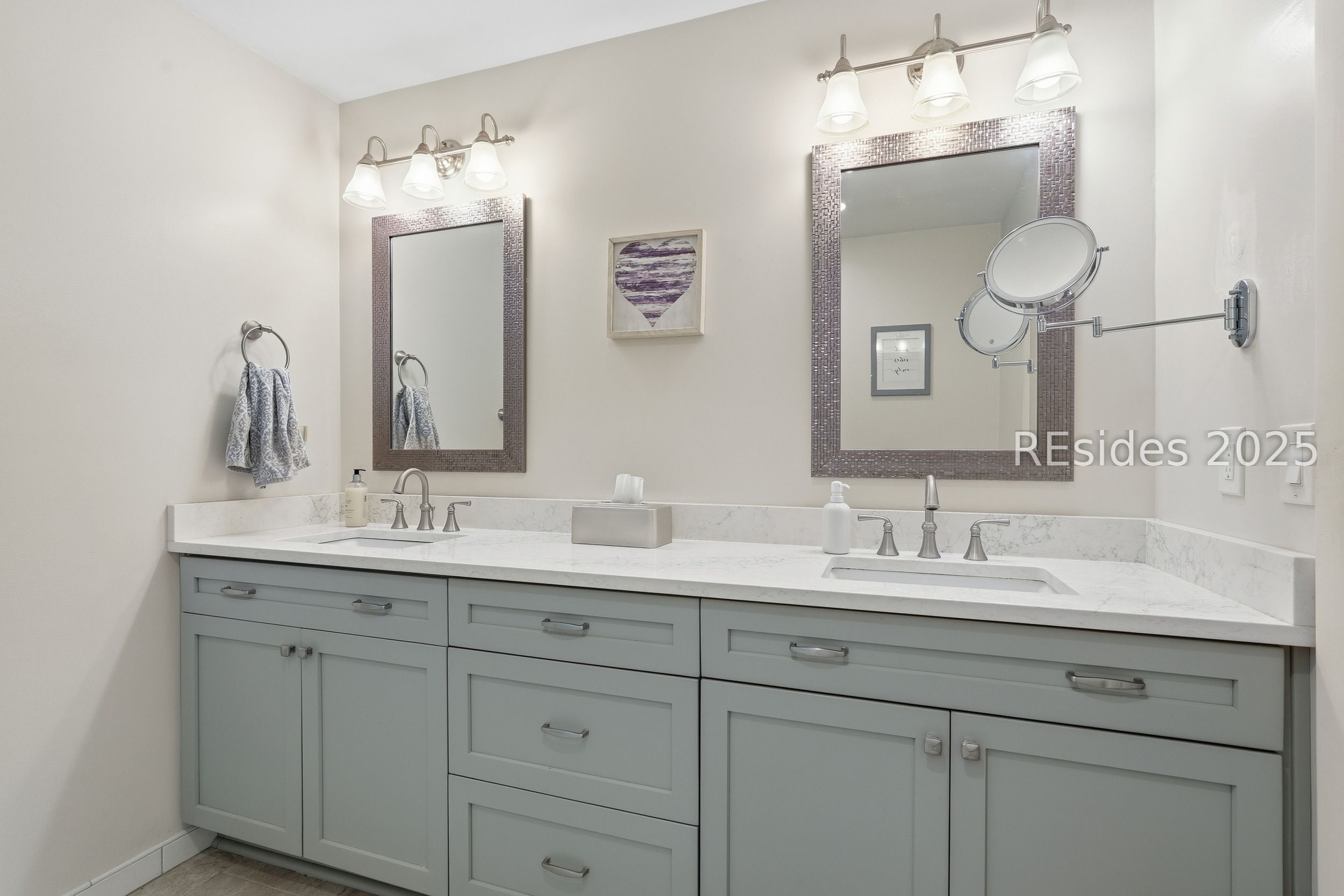 20 China Cockle Lane