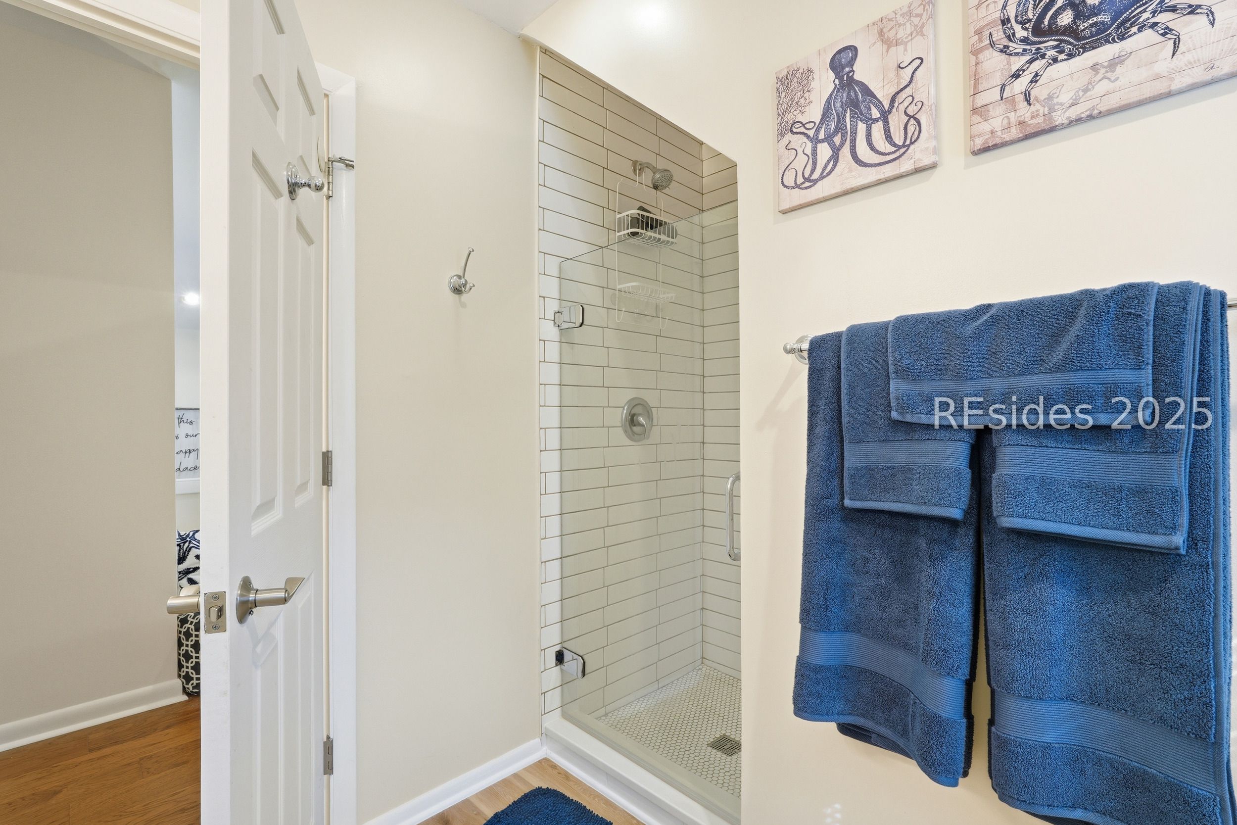 20 China Cockle Lane