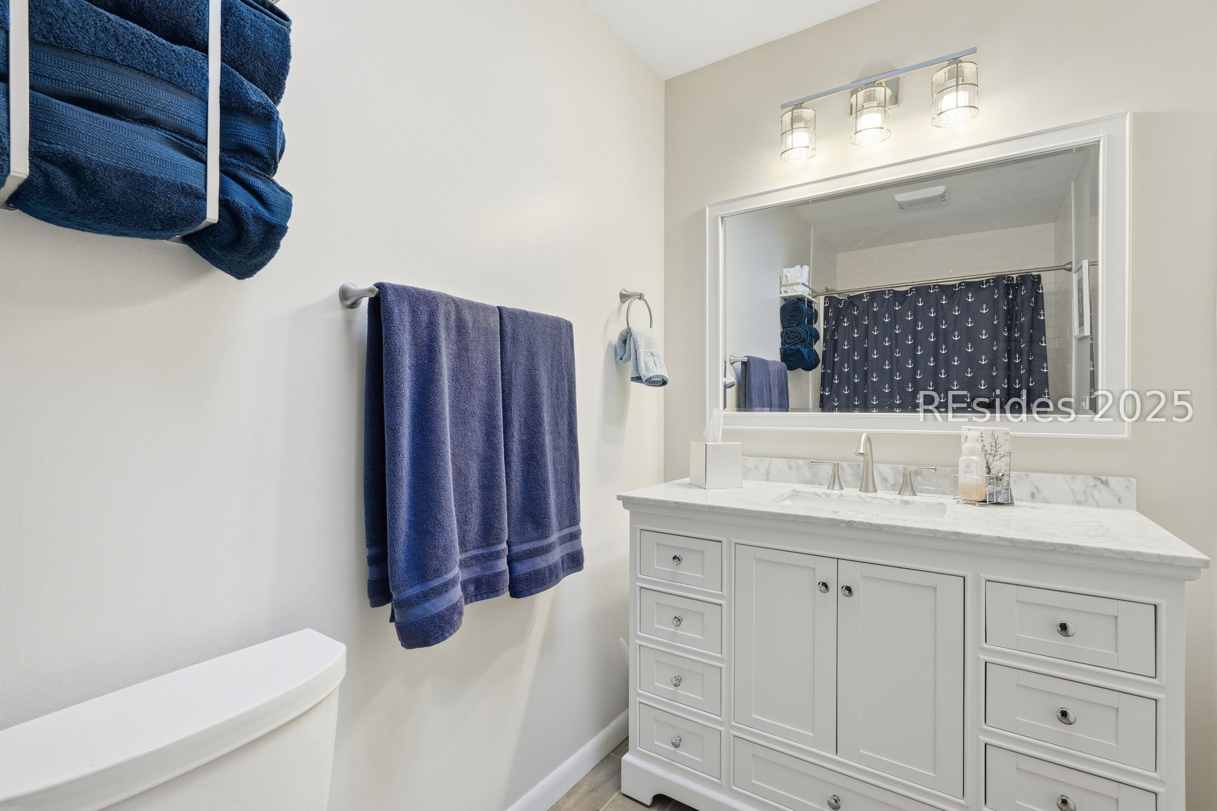 20 China Cockle Lane