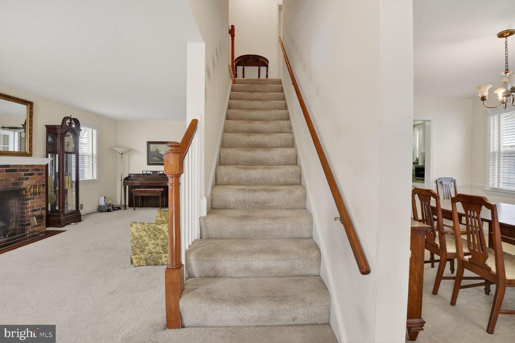 4716 QUEENS CHAPEL TERRACE NE