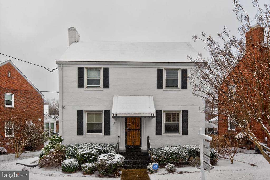 4716 QUEENS CHAPEL TERRACE NE