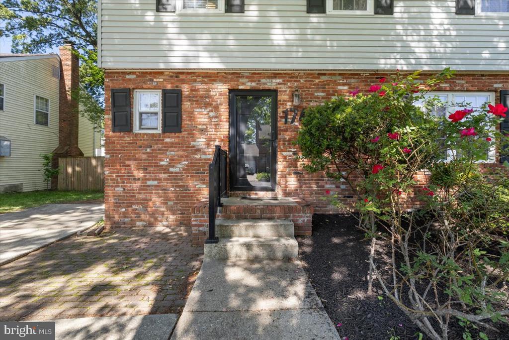 1745 Remington Dr