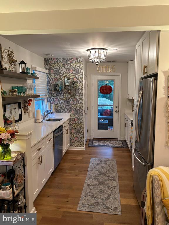 27 DORSEY AVENUE