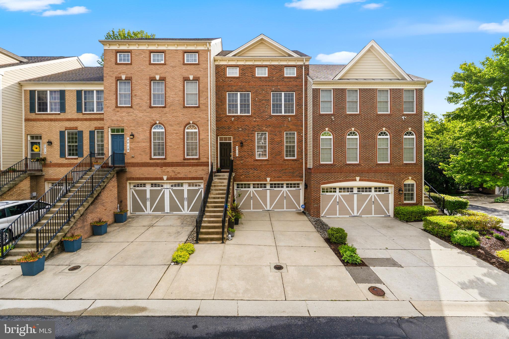 7717 CLAY BRIDGE COURT