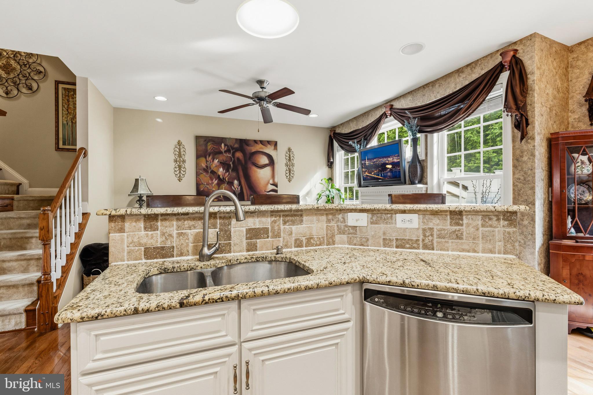 7717 CLAY BRIDGE COURT