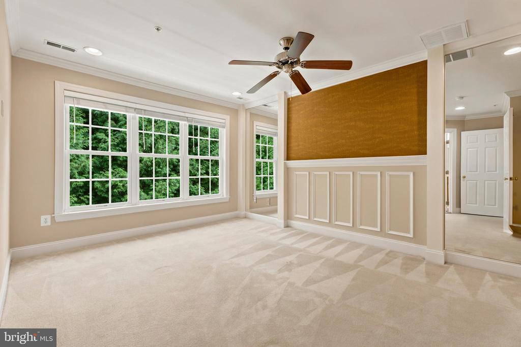 7717 CLAY BRIDGE COURT