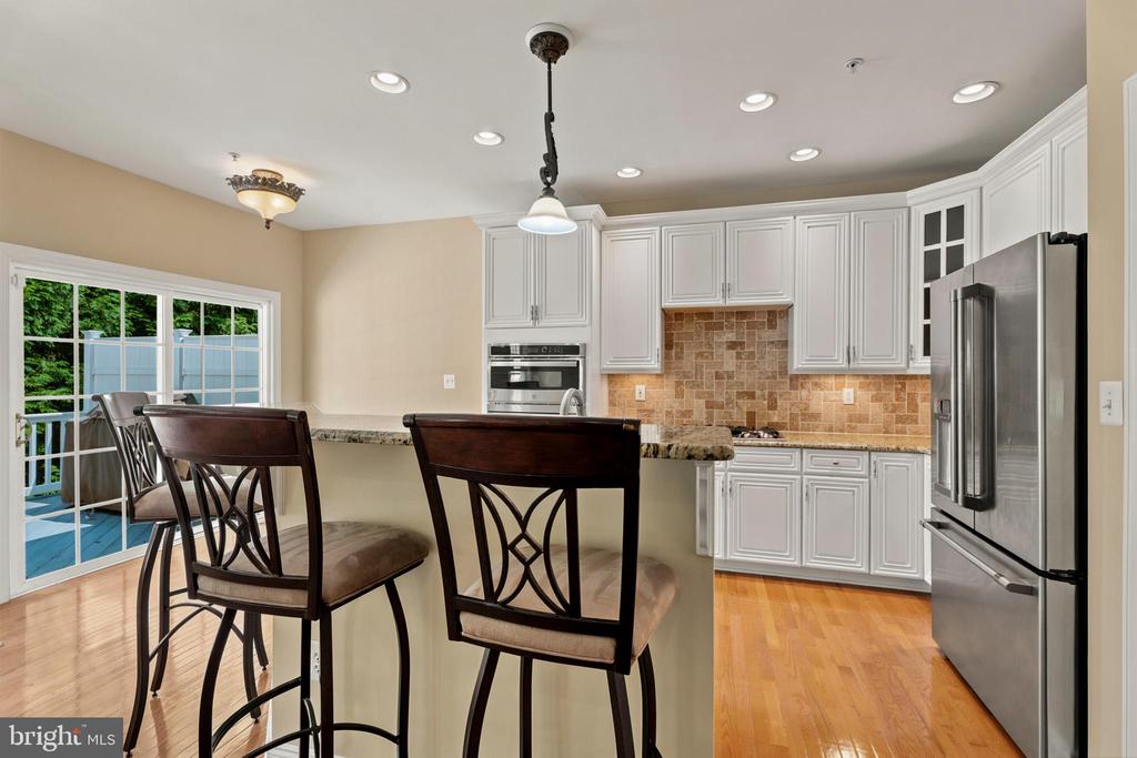 7717 CLAY BRIDGE COURT