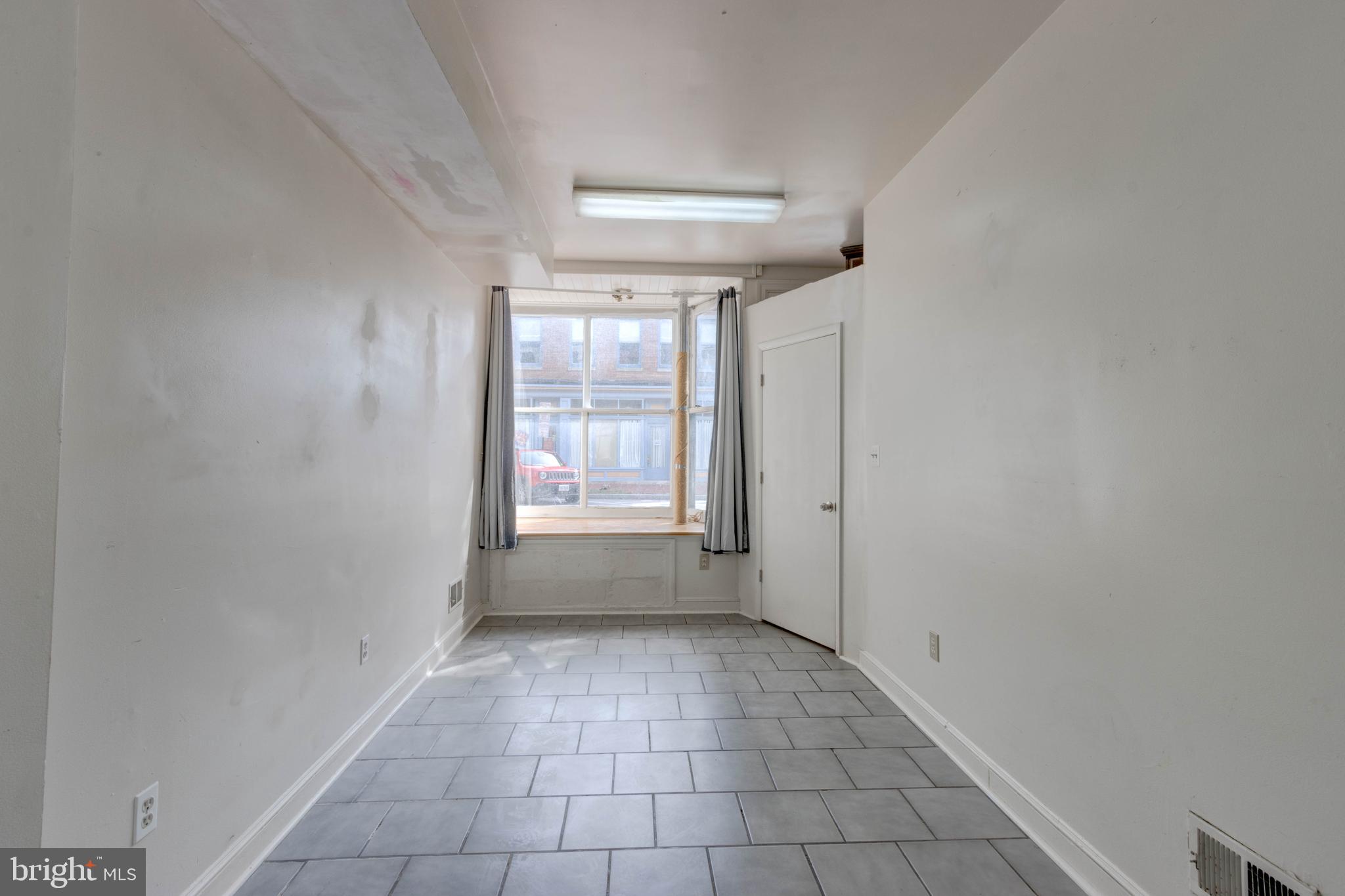 38 S Carrollton Ave