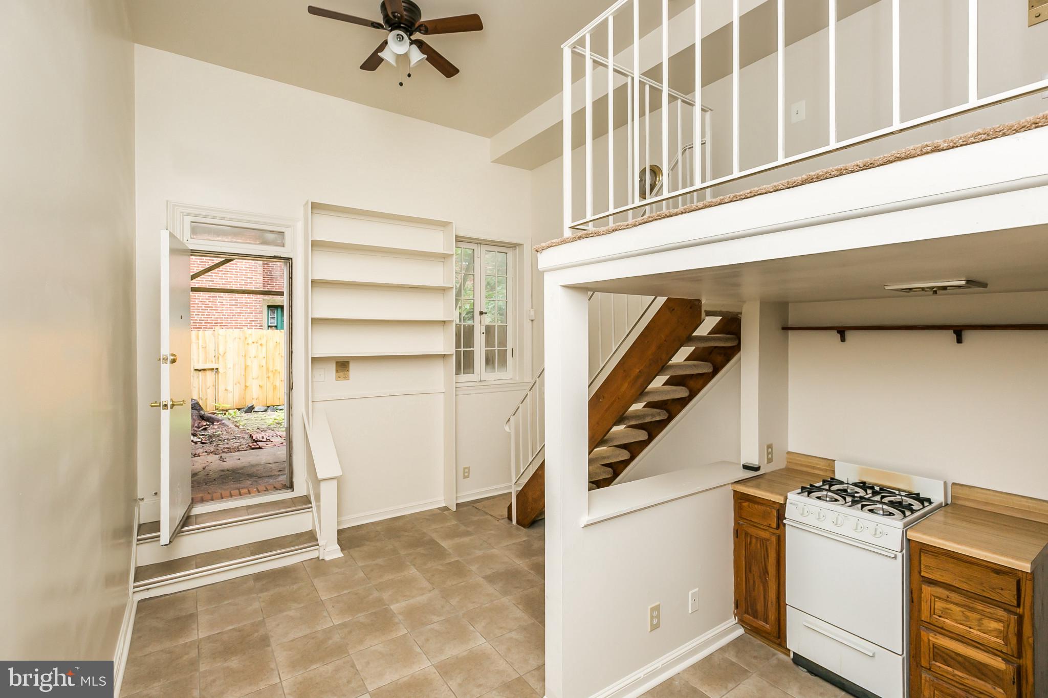 38 S Carrollton Ave